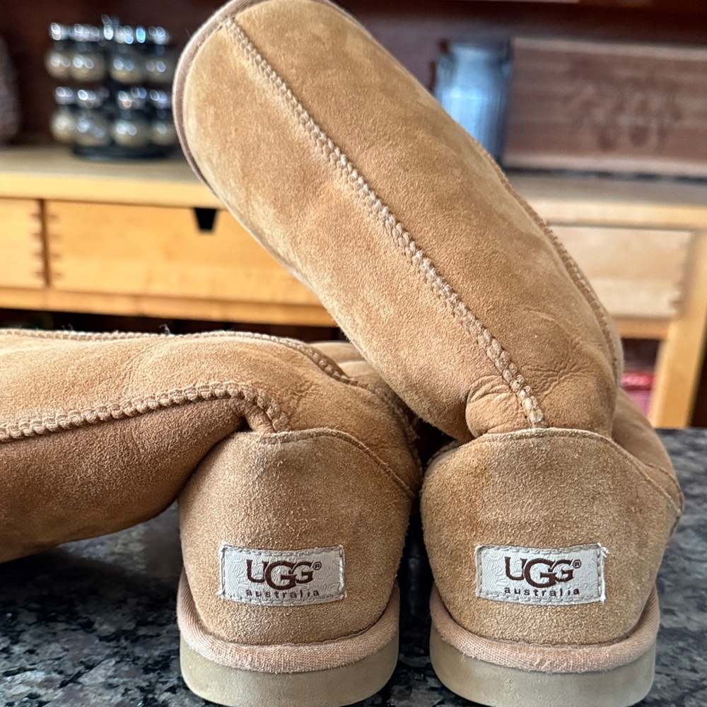 UGG Classic Tall Winter Boots, size 7
